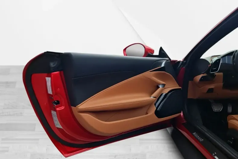 Ferrari Roma din 2025 cu 1.531 km - oferta FER196809 - foto 20