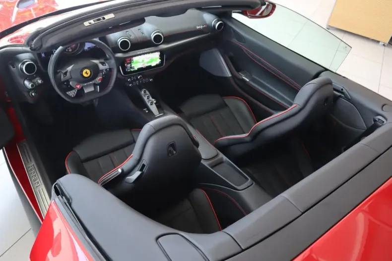 Ferrari Portofino din 2023 cu 3.321 km - oferta FER196813 - foto 8