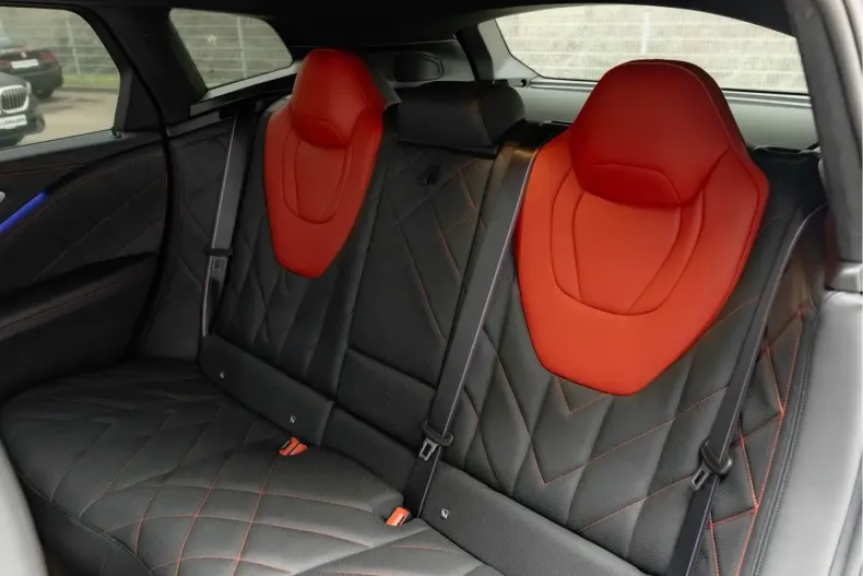 BMW XM (Seria X) din 2024 cu 80.413 km - oferta BMW196815 - foto 27