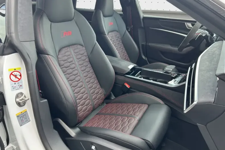 Audi RS7 din 2024 cu 25.990 km - oferta AUD196820 - foto 4