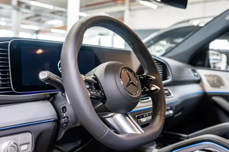 Mercedes-Benz GLE 300 (Clasa GLE) din 2025 cu 14.500 km - oferta MER196822 - foto 7