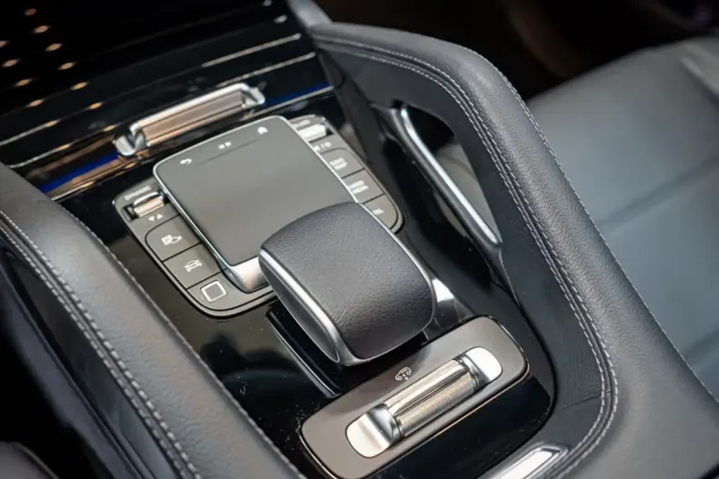 Mercedes-Benz GLE 300 (Clasa GLE) din 2025 cu 14.500 km - oferta MER196822 - foto 14