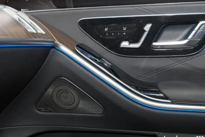 Mercedes-Benz S 63 AMG (Clasa S) din 2024 cu 4.649 km - oferta MER196829 - foto 11