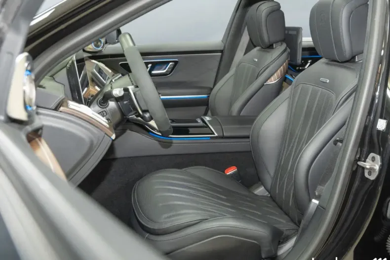 Mercedes-Benz S 63 AMG (Clasa S) din 2024 cu 4.649 km - oferta MER196829 - foto 13