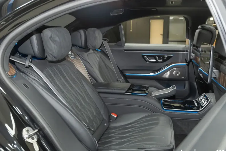 Mercedes-Benz S 63 AMG (Clasa S) din 2024 cu 4.649 km - oferta MER196829 - foto 17