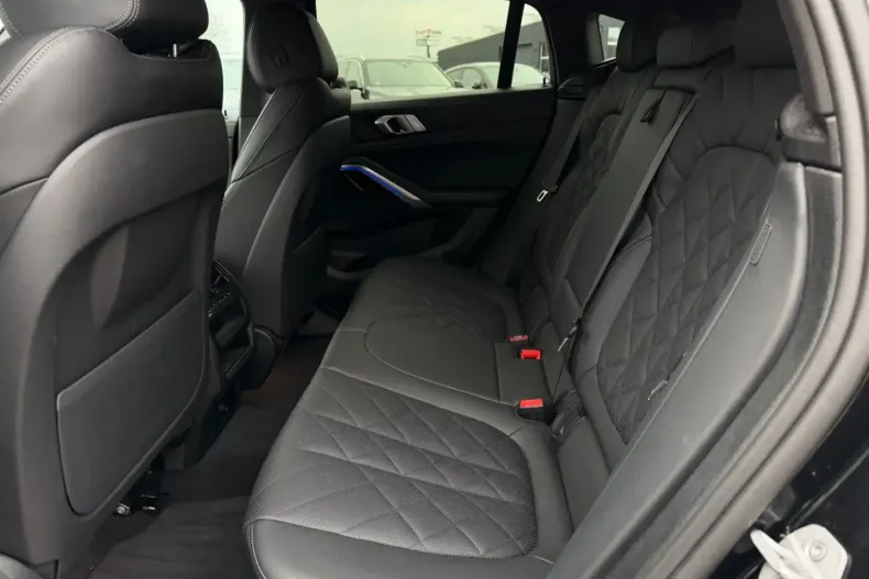 BMW X6 (Seria X) din 2024 cu 52.526 km - oferta BMW196835 - foto 14