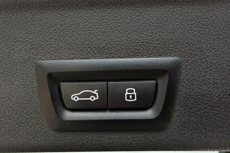 BMW X6 (Seria X) din 2024 cu 52.526 km - oferta BMW196835 - foto 31