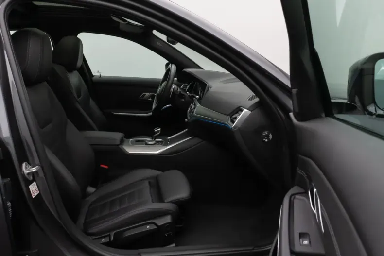 BMW 330 (Seria 3) din 2022 cu 49.999 km - oferta BMW196837 - foto 23