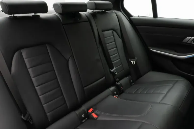 BMW 330 (Seria 3) din 2022 cu 49.999 km - oferta BMW196837 - foto 28