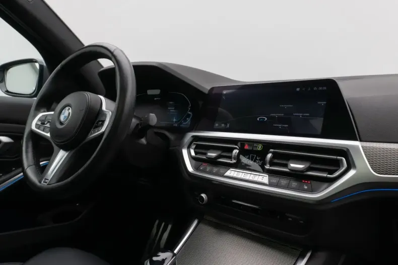 BMW 330 (Seria 3) din 2022 cu 49.999 km - oferta BMW196837 - foto 36