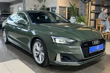 Audi A5 din 2022 - oferta AUD196840