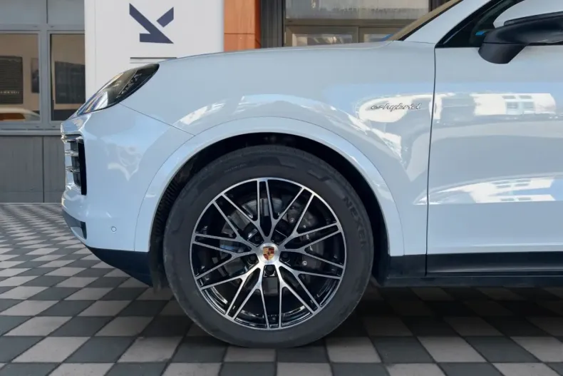 Porsche Cayenne din 2024 cu 15.200 km - oferta POR196843 - foto 22