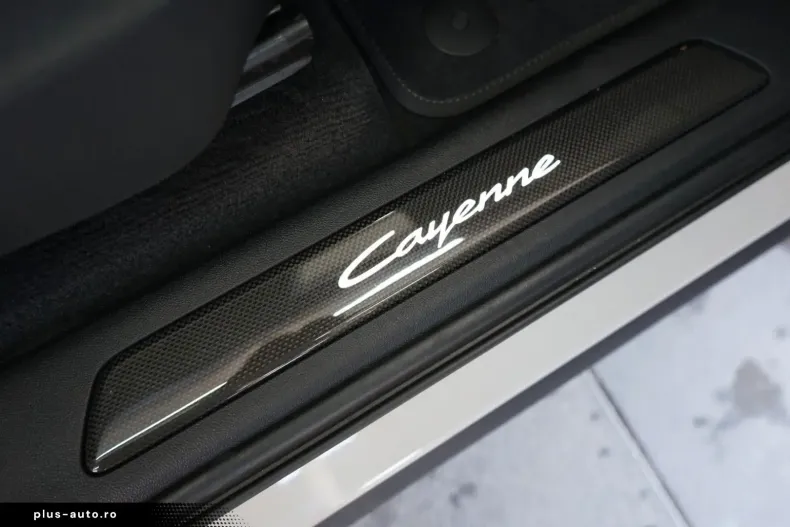 Porsche Cayenne din 2024 cu 9.970 km - oferta POR196845 - foto 21