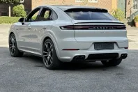 Porsche Cayenne din 2025 cu 9.500 km - oferta POR196846 - foto 12