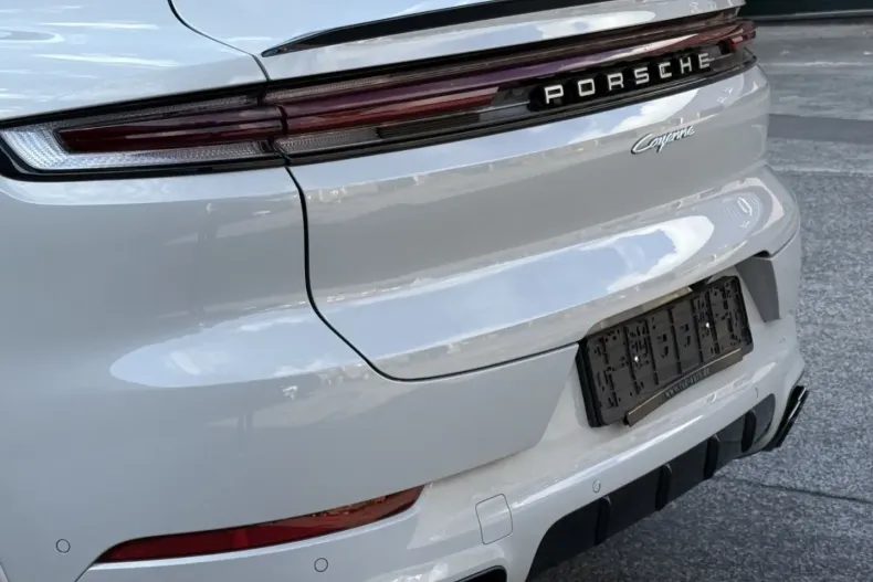 Porsche Cayenne din 2025 cu 9.500 km - oferta POR196846 - foto 29