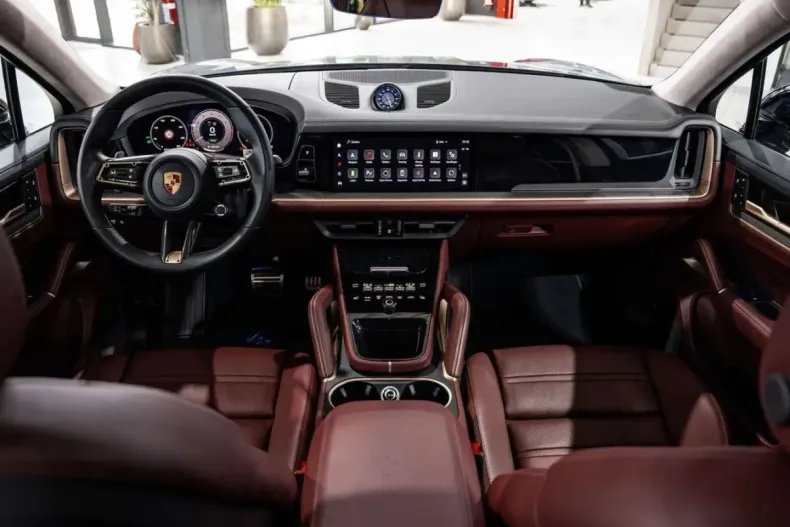 Porsche Cayenne din 2024 cu 34.942 km - oferta POR196847 - foto 12