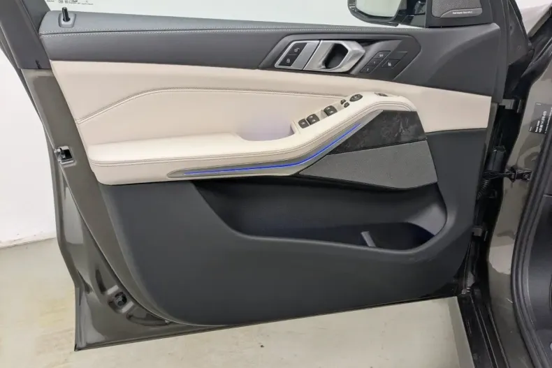 BMW X5 M60 (Seria X) din 2024 cu 43.488 km - oferta BMW196849 - foto 14