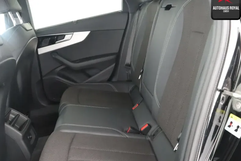 Audi A4 din 2021 cu 97.975 km - oferta AUD196851 - foto 11