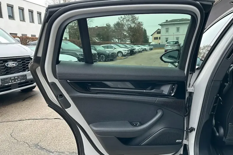 Porsche Panamera din 2024 cu 31.300 km - oferta POR196852 - foto 13