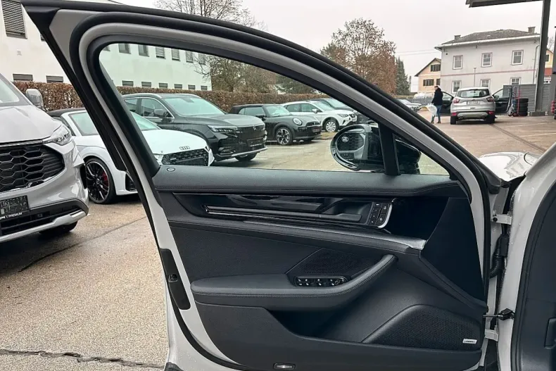 Porsche Panamera din 2024 cu 31.300 km - oferta POR196852 - foto 33