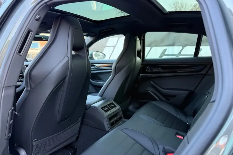 Porsche Panamera din 2025 cu 1.216 km - oferta POR196861 - foto 29