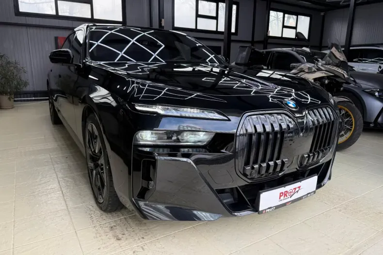 BMW 740 (Seria 7) din 2023 cu 64.350 km - oferta BMW196863 - foto 1