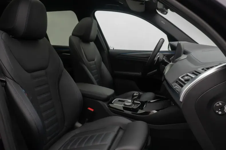 BMW X3 (Seria X) din 2022 cu 39.196 km - oferta BMW196864 - foto 36