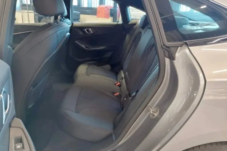BMW 218i (Seria 2) din 2024 cu 50.100 km - oferta BMW196868 - foto 11