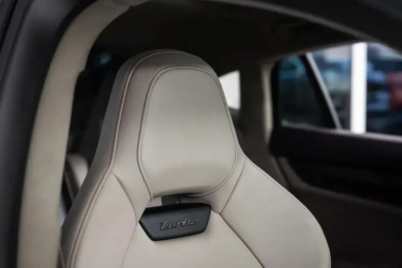 Porsche Panamera din 2024 cu 8.000 km - oferta POR196869 - foto 40