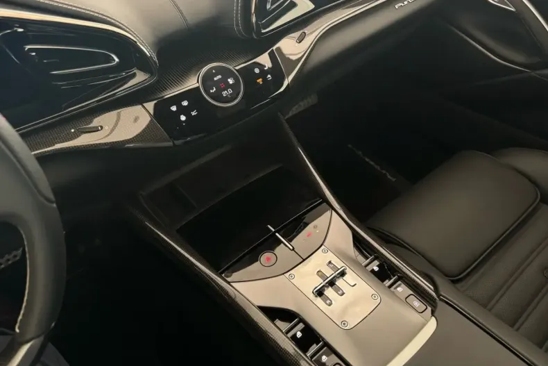 Ferrari Purosangue din 2024 cu 4.400 km - oferta FER196892 - foto 14