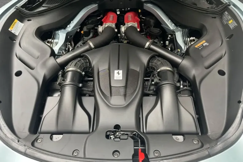 Ferrari Roma din 2024 cu 4.380 km - oferta FER196893 - foto 9