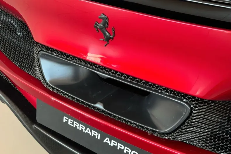 Ferrari 296 GTS din 2024 cu 4.000 km - oferta FER196896 - foto 9