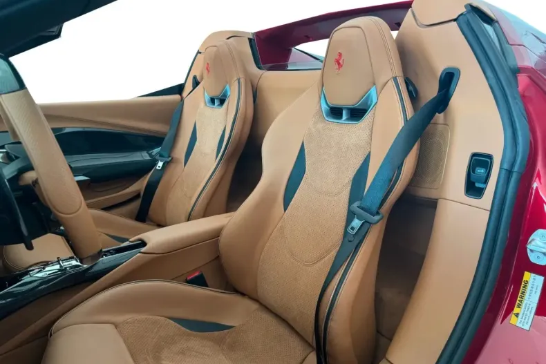 Ferrari 296 GTS din 2024 cu 4.000 km - oferta FER196896 - foto 12