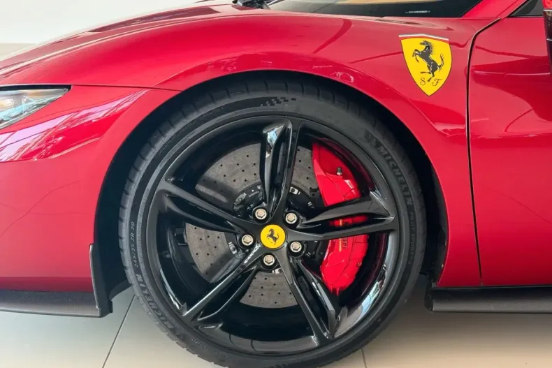 Ferrari 296 GTS din 2024 cu 4.000 km - oferta FER196896 - foto 27