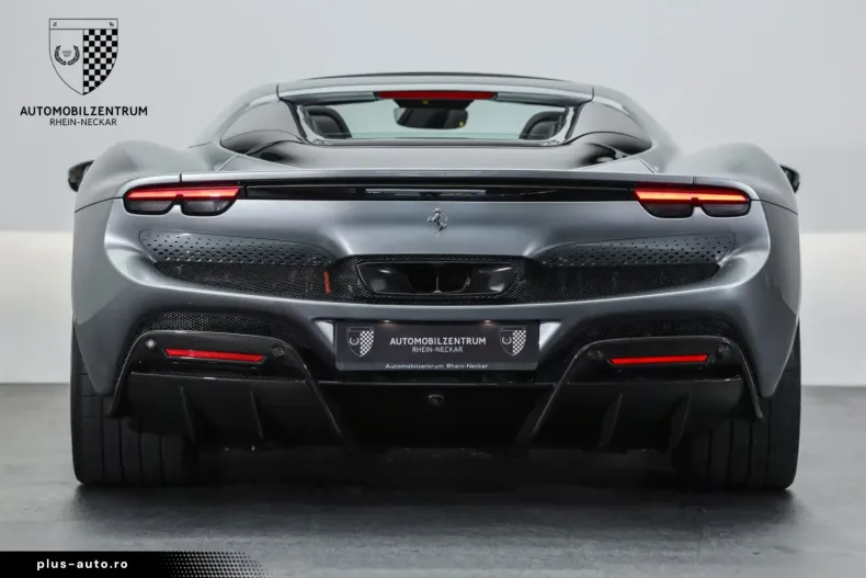 Ferrari 296 GTS din 2023 cu 5.536 km - oferta FER196897 - foto 4