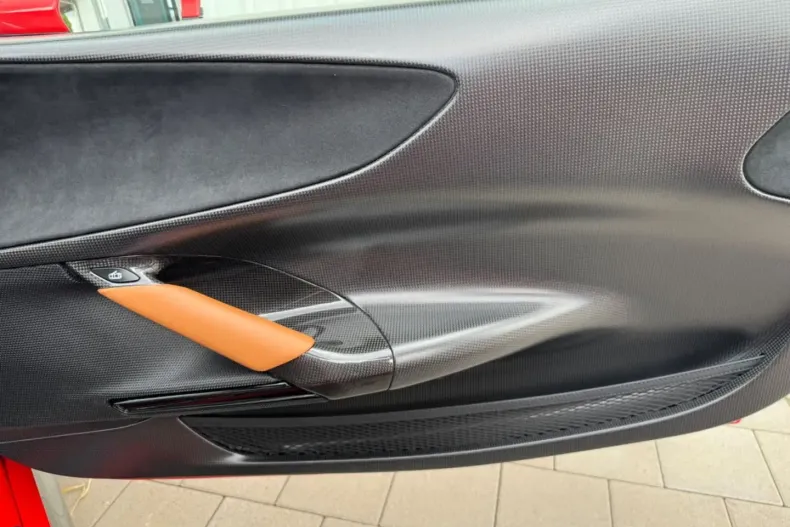 Ferrari SF90 din 2022 cu 5.500 km - oferta FER196898 - foto 14