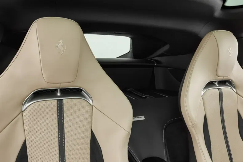 Ferrari 12Cilindri din 2024 cu 21.900 km - oferta FER196900 - foto 16