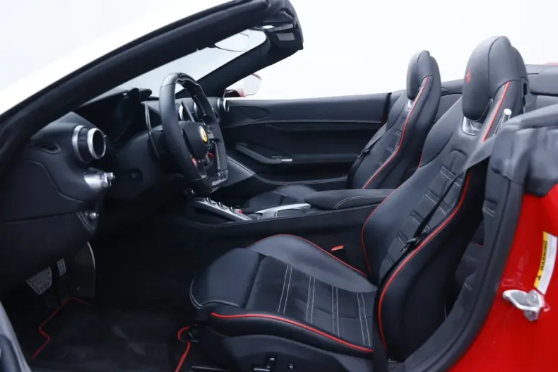 Ferrari Portofino din 2022 cu 8.000 km - oferta FER196905 - foto 31