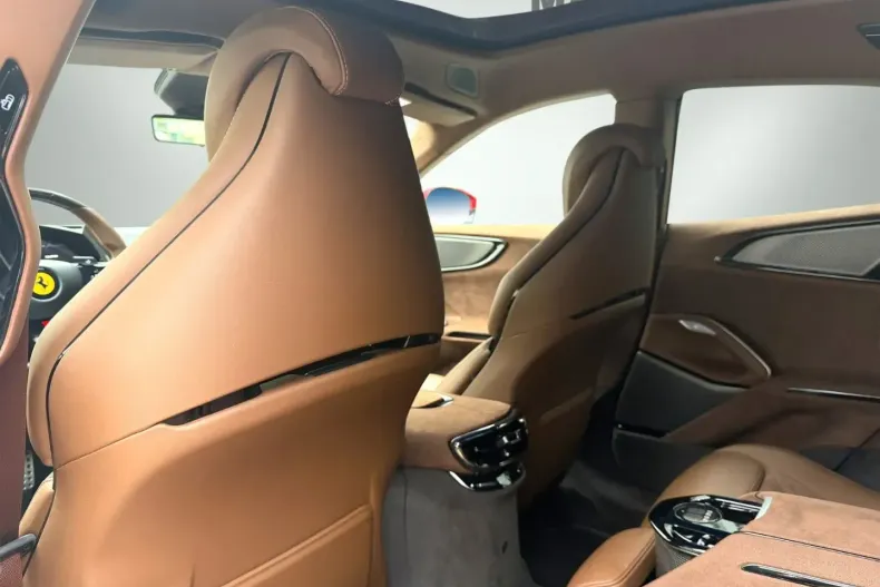 Ferrari Purosangue din 2024 cu 6.270 km - oferta FER196907 - foto 26