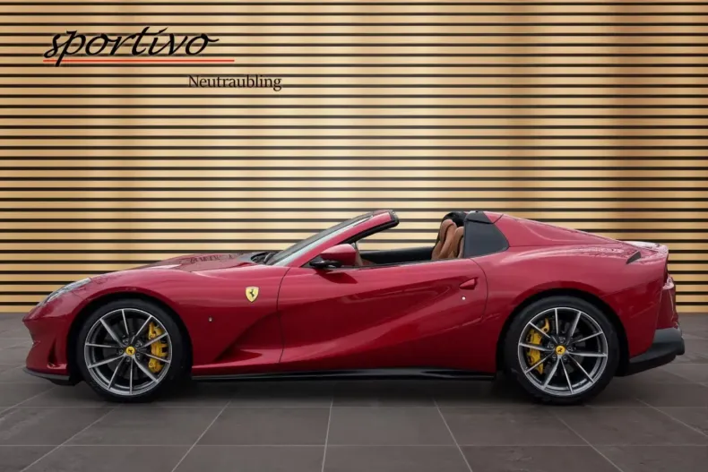 Ferrari 812 din 2021 cu 4.265 km - oferta FER196913 - foto 2