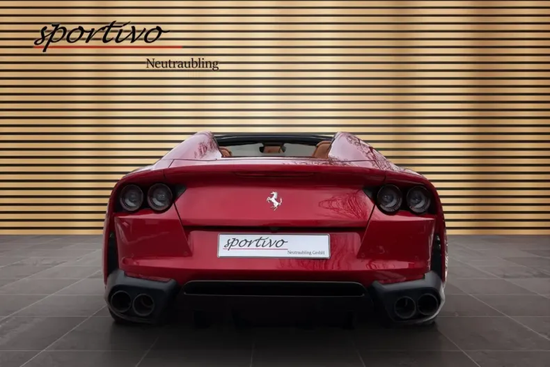 Ferrari 812 din 2021 cu 4.265 km - oferta FER196913 - foto 4