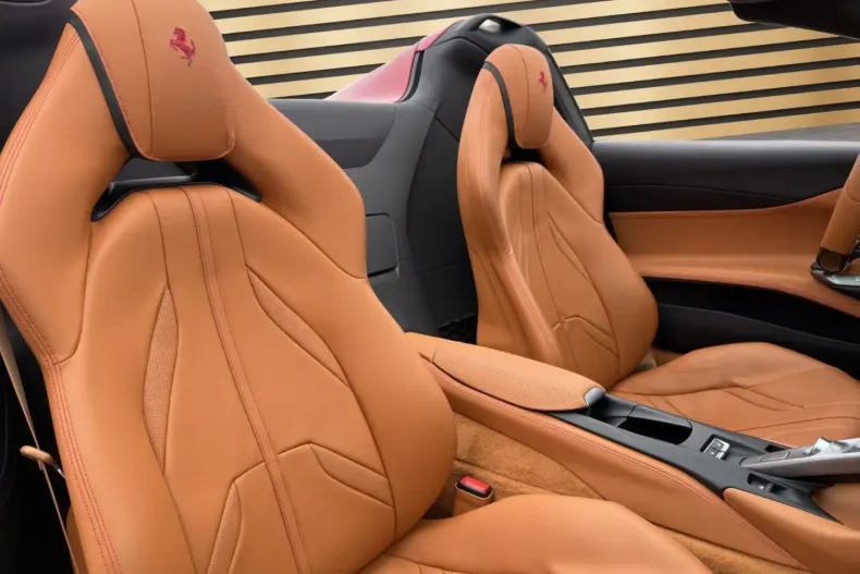 Ferrari 812 din 2021 cu 4.265 km - oferta FER196913 - foto 13