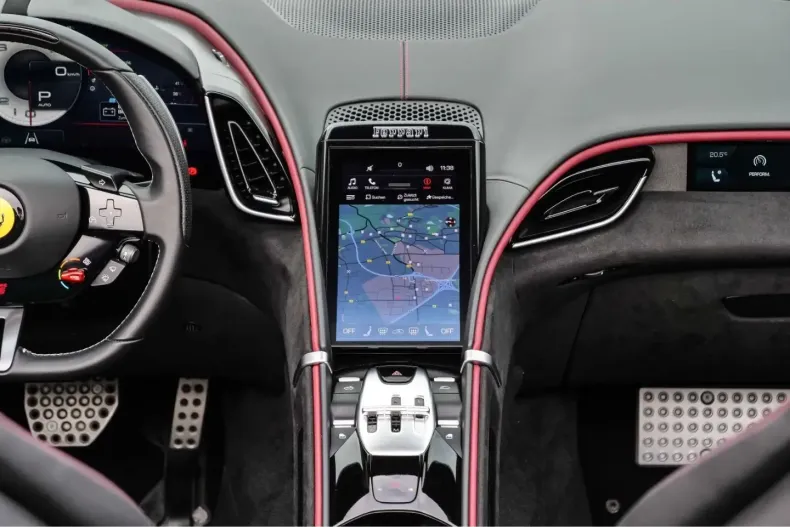 Ferrari Roma din 2024 cu 11.500 km - oferta FER196921 - foto 23