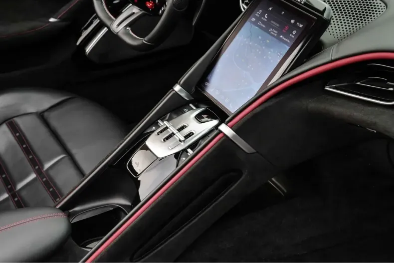 Ferrari Roma din 2024 cu 11.500 km - oferta FER196921 - foto 28