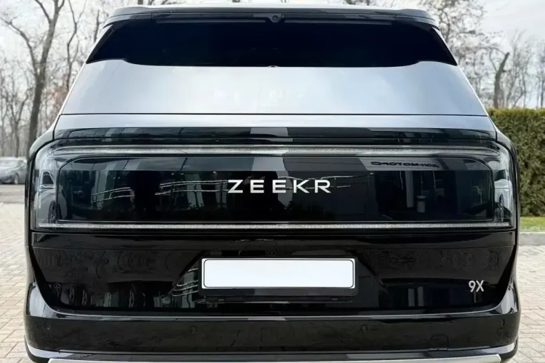 Zeekr 9X din 2026 cu 50 km - oferta ZEE196925 - foto 6