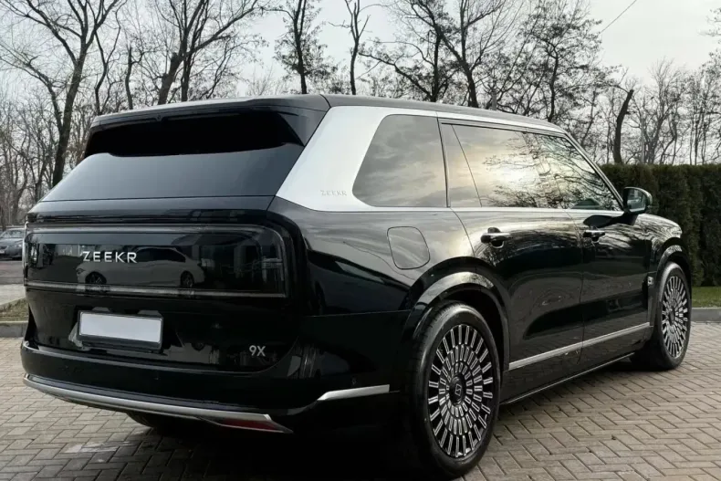 Zeekr 9X din 2026 cu 50 km - oferta ZEE196925 - foto 7
