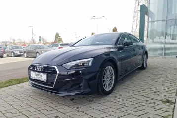 Audi A5 din 2022 - oferta AUD196940