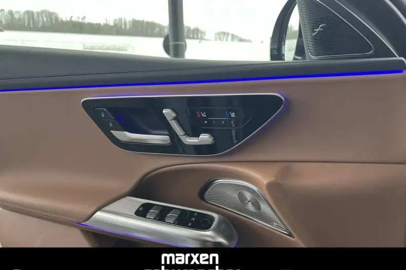 Mercedes-Benz E 220 (Clasa E) din 2023 cu 9.950 km - oferta MER196943 - foto 8