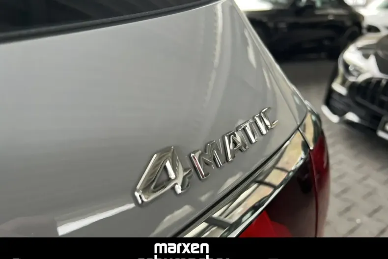 Mercedes-Benz E 220 (Clasa E) din 2023 cu 9.950 km - oferta MER196943 - foto 39