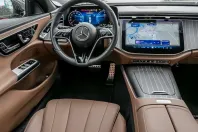 Mercedes-Benz E 300 (Clasa E) din 2025 cu 19.998 km - oferta MER196945 - foto 4